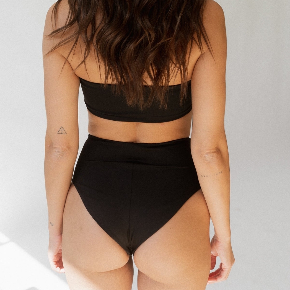 Londre High-waist Bikini Bottom Size M